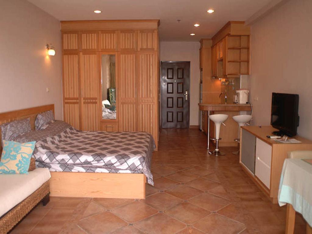 Apartments At View Talay Pattaya Bagian luar foto